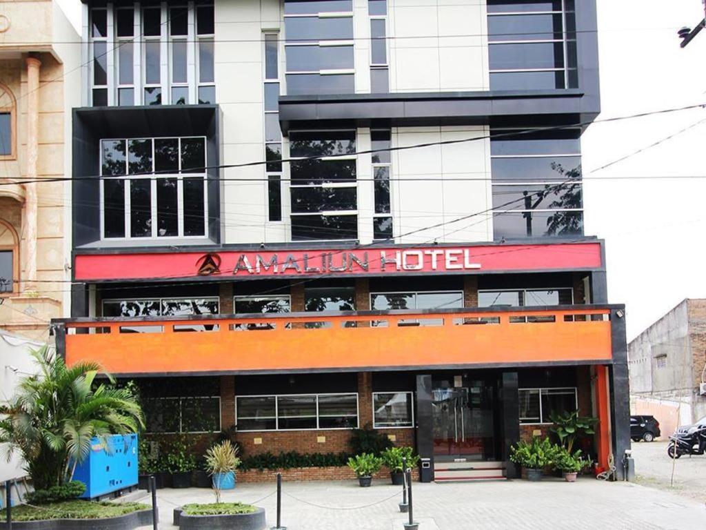 阿马利温酒店 棉兰 外观 照片