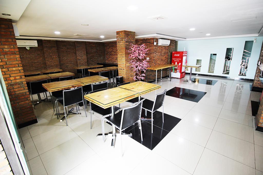 阿马利温酒店 棉兰 外观 照片